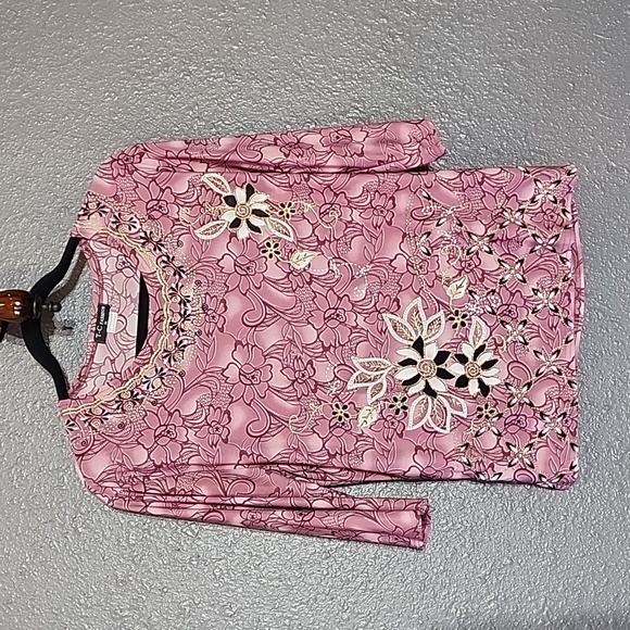 T-C Fashion 3/4 Sleeve Top - Picture 1 of 6